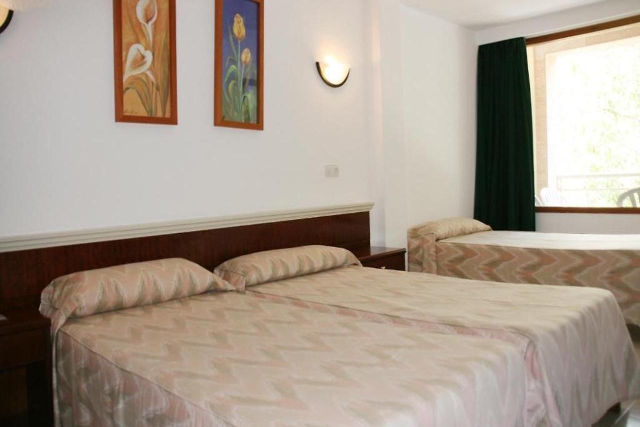 Hotel La Nina Кала Миллор Экстерьер фото