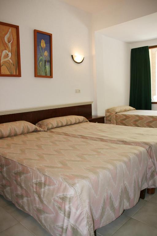 Hotel La Nina Кала Миллор Номер фото